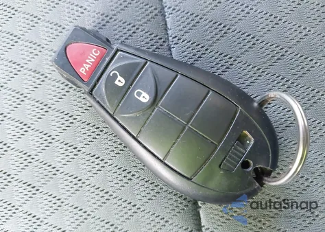 2010 Chrysler Town & Country Lx z USA, uszkodzony, nr VIN 2A4RR4DEXAR188649